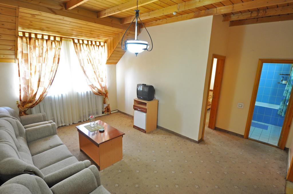 Grand Orzu Hotel Taskent Exterior foto